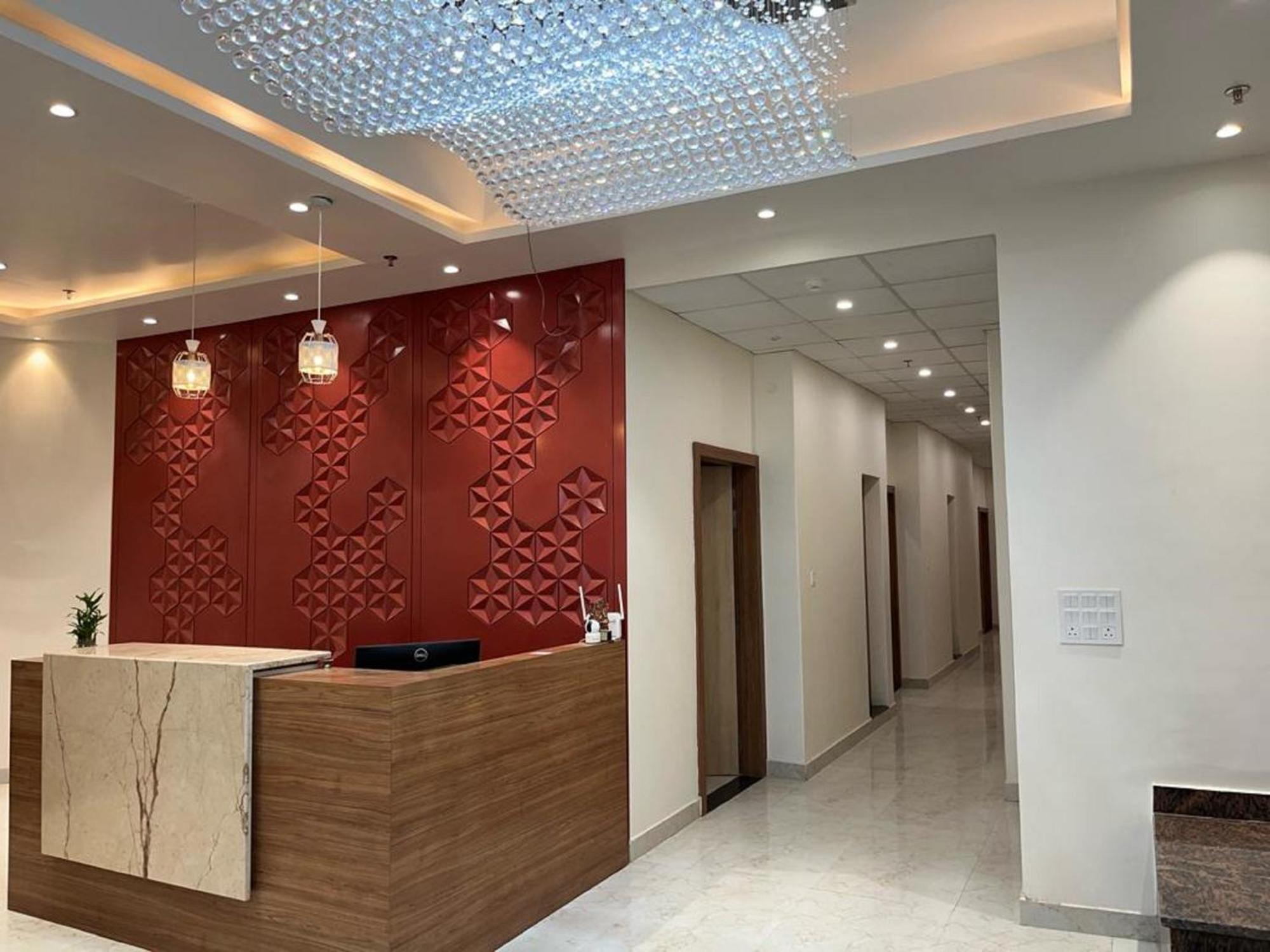 Hotel Satsang Grand — Photos 1